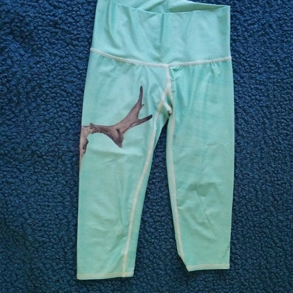 Teeki Capri Leggings